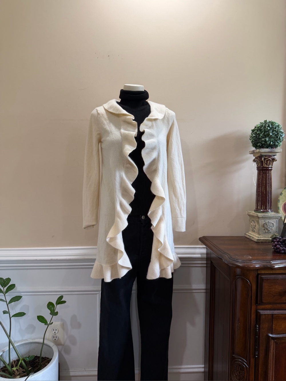 Lilly Pulitzer Cream Ruffle-Front Cashmere Cardigan